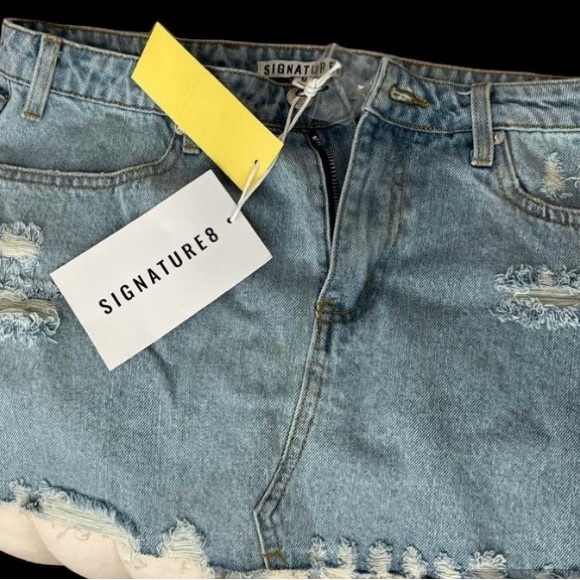 Skirt - Picture 3 of 3